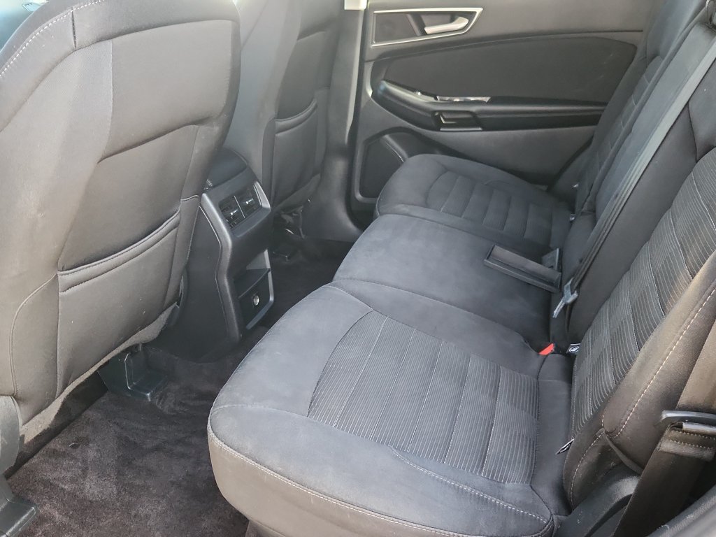 Used 2016 Ford Edge SEL AWD/4WD image 11