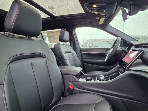 New 2025 Jeep Grand Cherokee L Limited w/ Black Appearance Package image 12