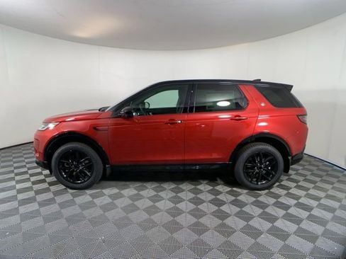 New 2025 Land Rover Discovery Sport Dynamic SE image 4