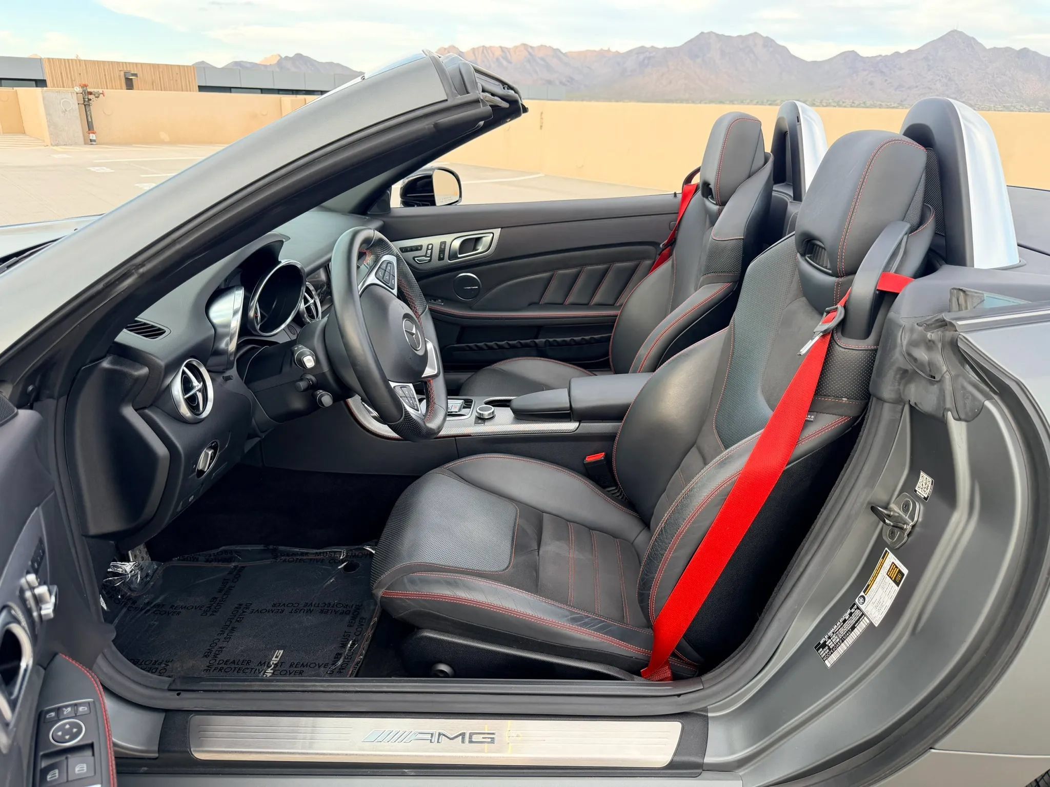 Used 2018 Mercedes-Benz SLC 43 AMG image 20