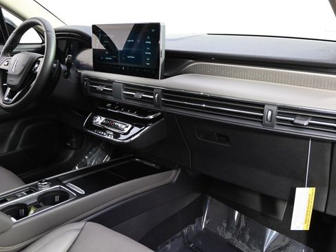 New 2026 Lincoln Corsair Reserve w/ Jet Appearance Package image 15