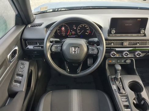 Used 2025 Honda Civic Sport image 15