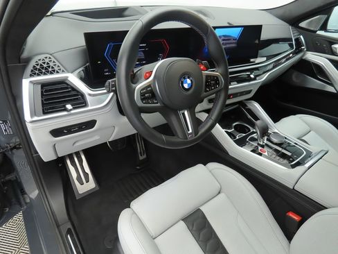 Used 2026 BMW X6 M Competition w/ Executive Package image 9