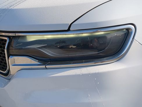 Used 2023 Jeep Wagoneer L Series III w/ Preferred Equipment Group image 37