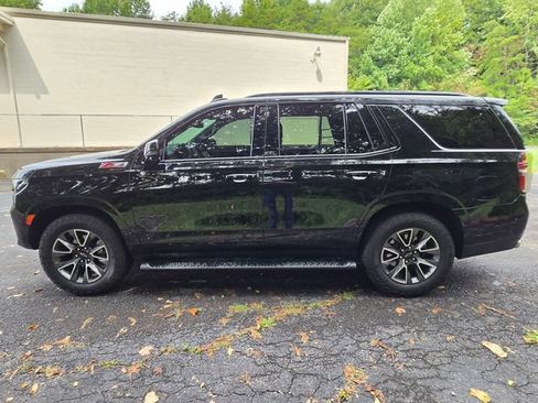 Used 2024 Chevrolet Tahoe Z71 w/ Z71 Off-Road Package AWD/4WD image 13
