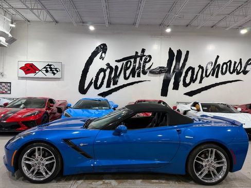 Used 2014 Chevrolet Corvette Stingray Convertible w/ 2LT Preferred Equipment Group RWD image 2