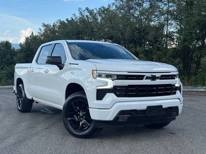 New 2026 Chevrolet Silverado 1500 RST w/ LPO, Dark Essentials Package