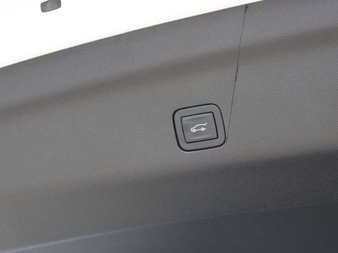 New 2025 Chevrolet Tahoe LT w/ Comfort Package image 32