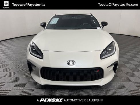 Used 2024 Toyota GR86 Premium image 7