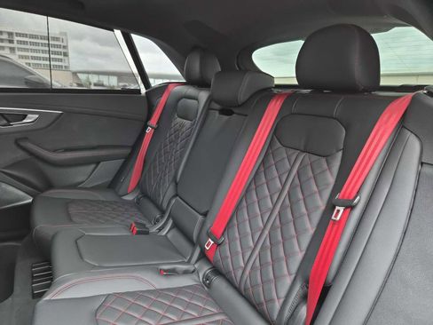 New 2026 Audi SQ8 Prestige image 19