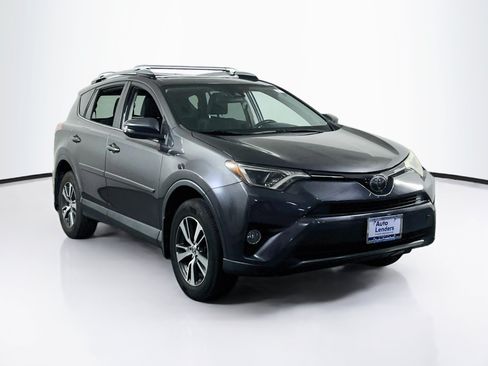 Used 2018 Toyota RAV4 XLE w/ Plus Extra Value Package AWD/4WD image 3