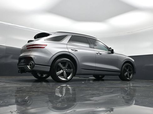 Used 2024 Genesis GV70 3.5T Sport w/ Sport Advanced Package AWD/4WD image 47