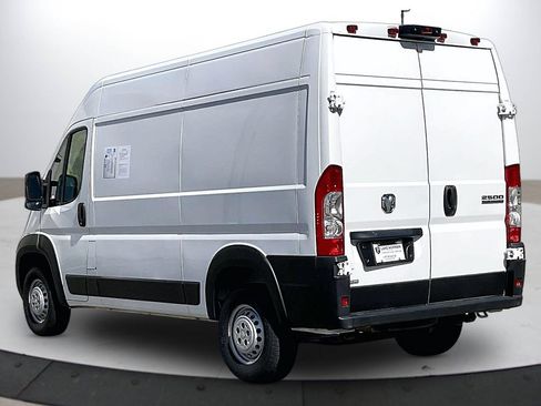 Used 2025 RAM ProMaster 2500 w/ Convenience Group FWD image 6