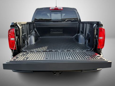 Used 2016 Chevrolet Colorado LT w/ LT Convenience Package image 8