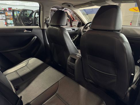 Used 2014 Volkswagen Jetta SE image 26