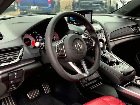 Used 2025 Acura RDX A-Spec image 17