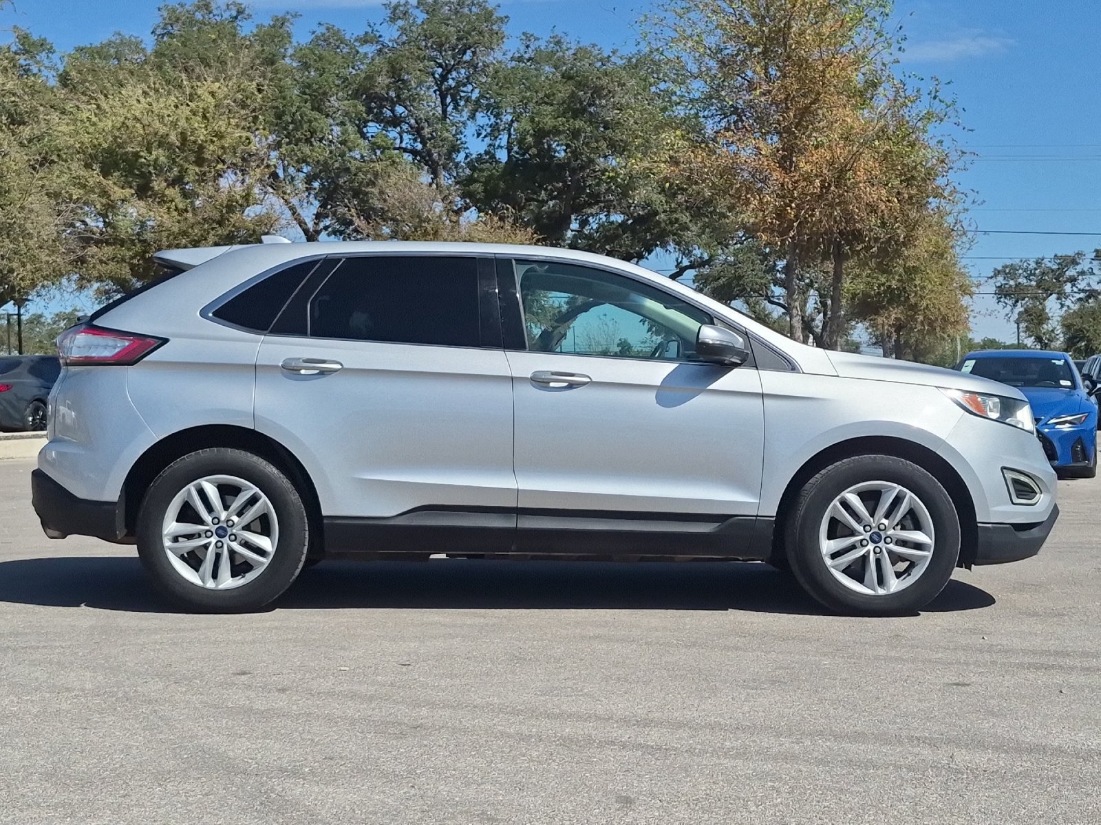 Used 2018 Ford Edge SEL w/ Equipment Group 201A FWD image 6