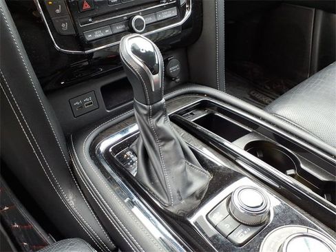 Used 2021 INFINITI QX80 Sensory w/ All-Season Package image 21