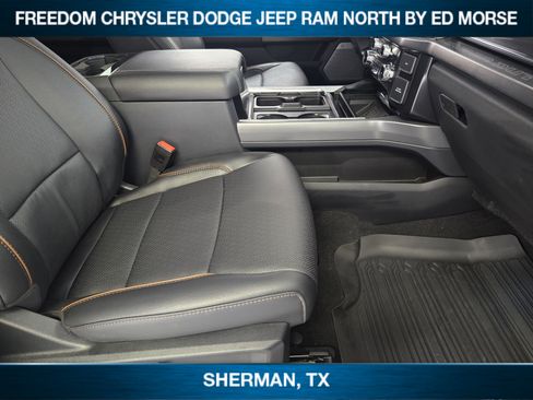 Used 2025 Ford F350 Lariat w/ Chrome Package image 9