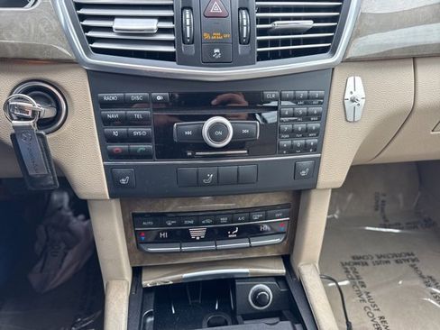 Used 2011 Mercedes-Benz E 350 4MATIC Wagon image 14