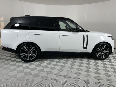 Certified 2023 Land Rover Range Rover SE image 6