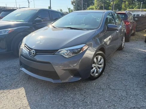 Used 2014 Toyota Corolla LE image 2