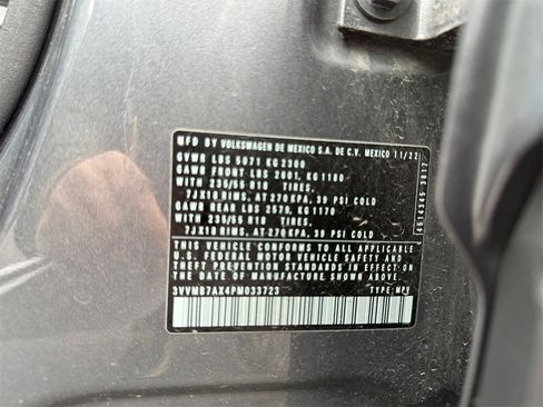 Used 2023 Volkswagen Tiguan SE image 24