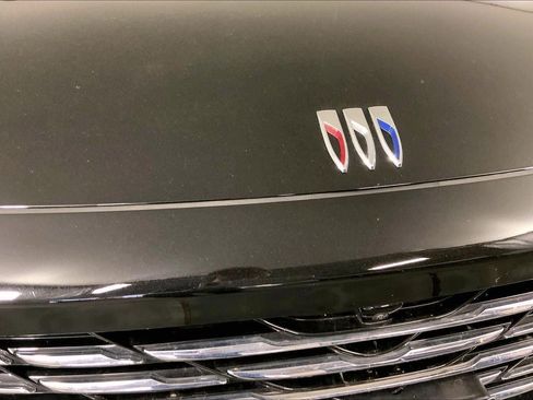 Used 2025 Buick Envision Preferred image 28