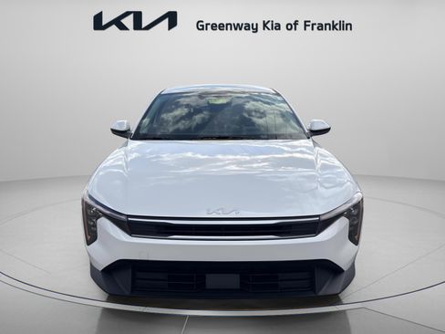 New 2025 Kia K4 LX image 2