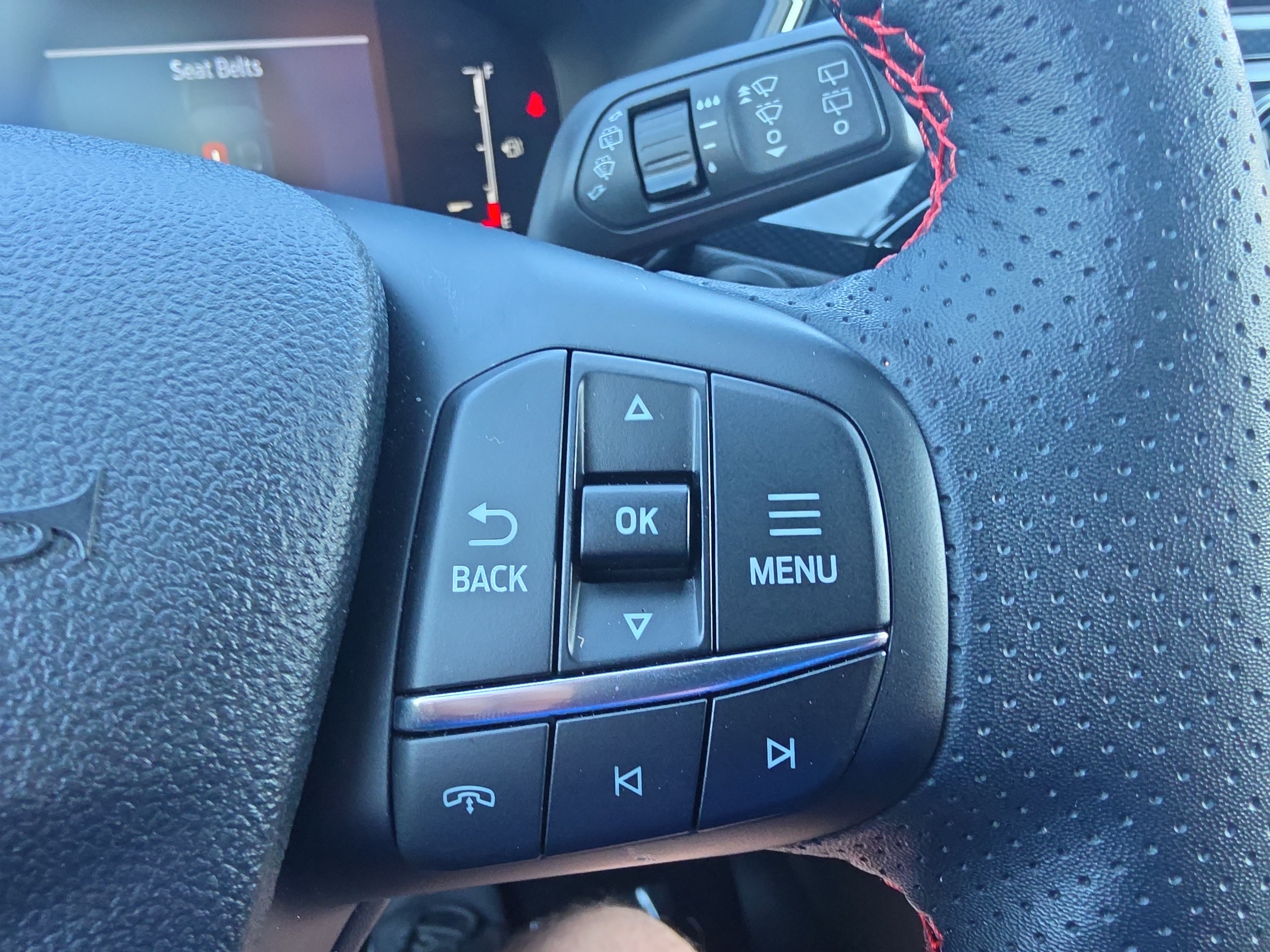 Used 2025 Ford Escape ST-Line Select AWD/4WD image 19