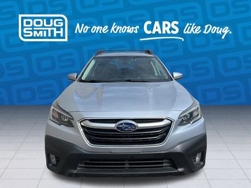 Used 2022 Subaru Outback Premium image 8