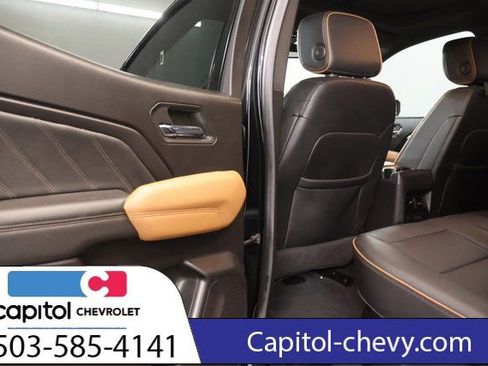 Used 2023 GMC Canyon AT4 w/ AT4 Premium Package AWD/4WD image 30