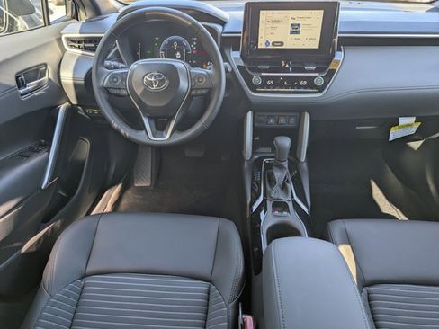 Used 2025 Toyota Corolla Cross AWD Hybrid image 19