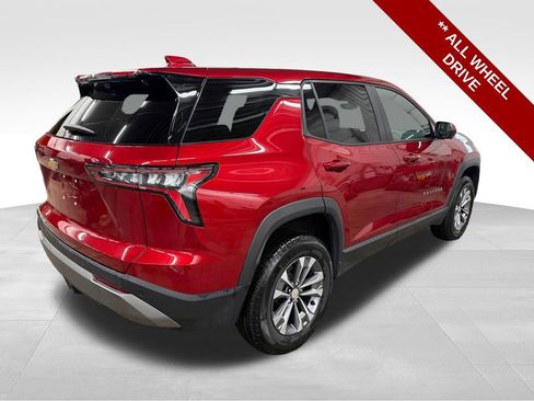 Used 2025 Chevrolet Equinox LT w/ Safety and Technology Package image 6