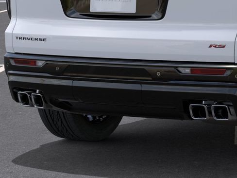New 2026 Chevrolet Traverse RS w/ LPO, Floor Liner Package FWD image 15