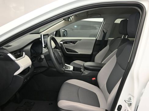 Used 2024 Toyota RAV4 XLE image 13