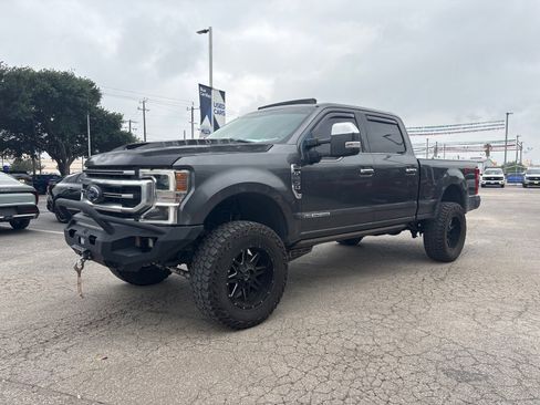 Used 2020 Ford F250 Platinum w/ FX4 Off-Road Package AWD/4WD image 8