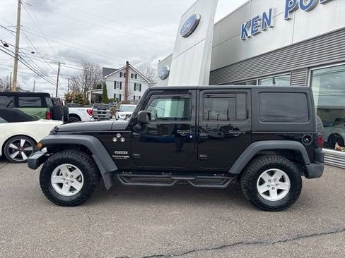 Used 2018 Jeep Wrangler Unlimited Sport S image 9
