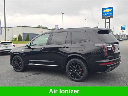 Used 2022 Cadillac XT6 Sport w/ Platinum Package AWD/4WD image 11