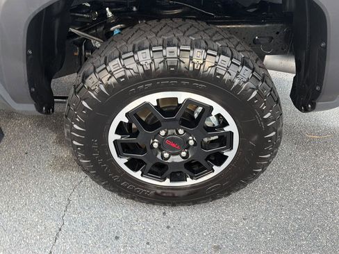 Certified 2025 Toyota Tacoma TRD Off-Road w/ TRD Off Road Upgrade Package AWD/4WD image 37