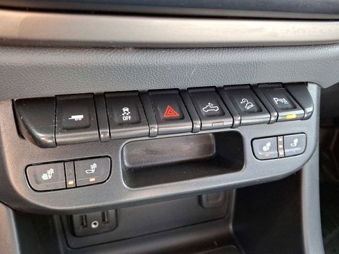 Used 2020 Chevrolet Colorado Z71 image 25