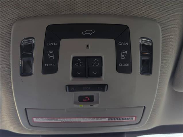 Certified 2022 Toyota Sienna Limited AWD/4WD image 18