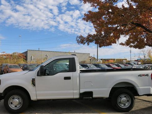 Used 2021 Ford F350 XL w/ Camper Package image 8