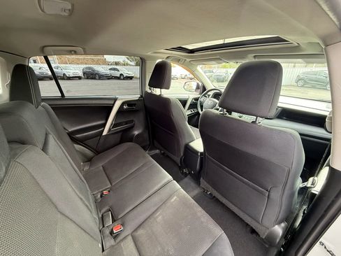 Used 2016 Toyota RAV4 XLE image 14