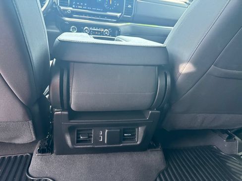 Used 2023 Chevrolet Silverado 1500 LT AWD/4WD image 38