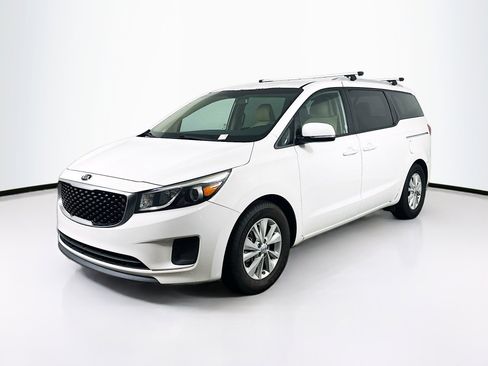 Used 2016 Kia Sedona LX w/ LX Convenience Package FWD image 3