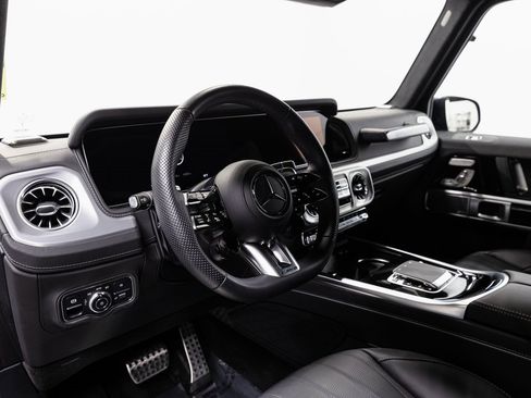 Certified 2025 Mercedes-Benz G 63 AMG 4MATIC image 9