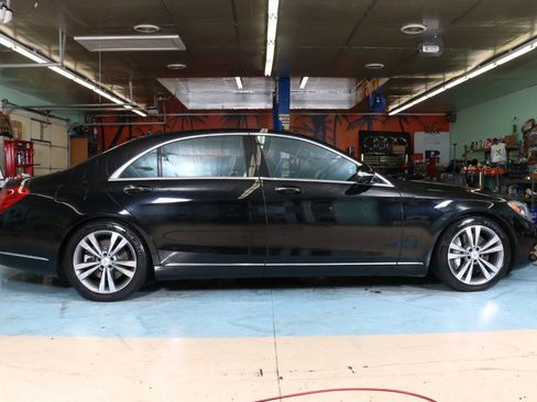 Used 2016 Mercedes-Benz S 550 4MATIC Sedan w/ Premium Package image 1