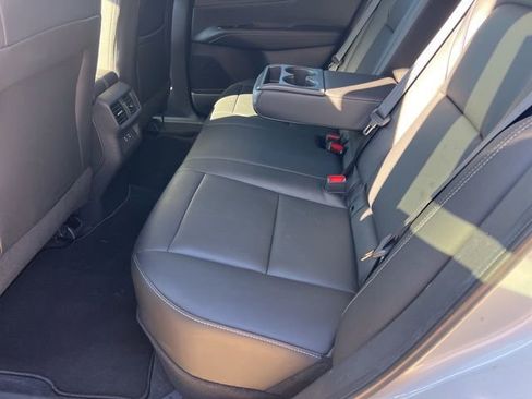 Used 2025 Nissan Murano SV image 19