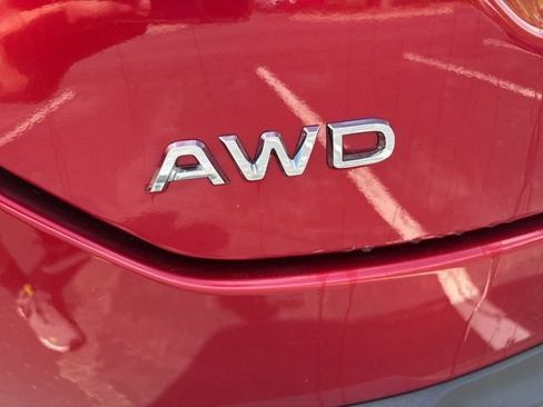 Used 2025 Honda Pilot Touring image 10